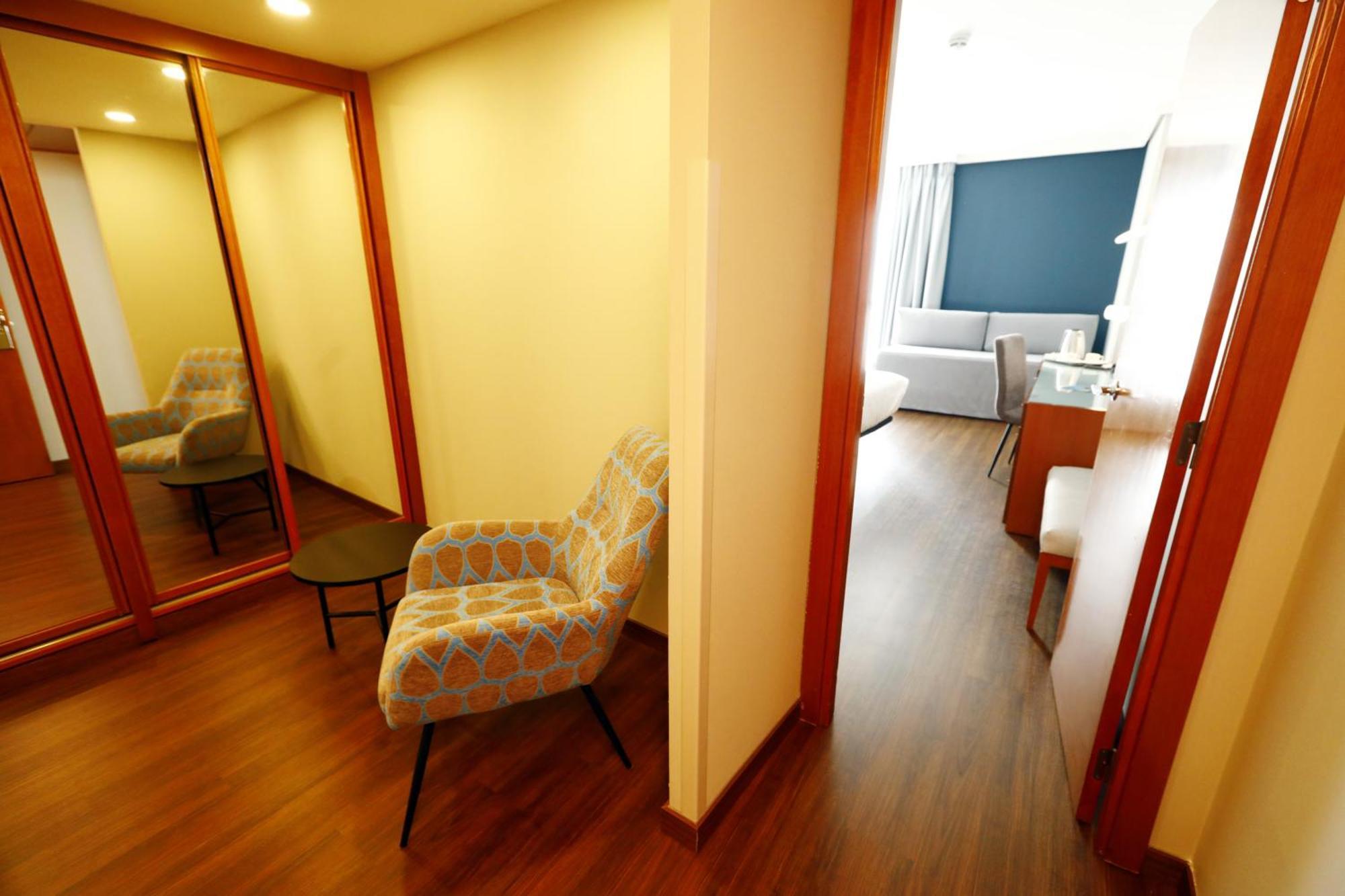 Travelodge Madrid Coslada Aeropuerto Bagian luar foto